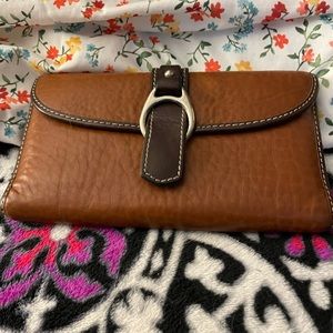 Dooney and Bourke wallet